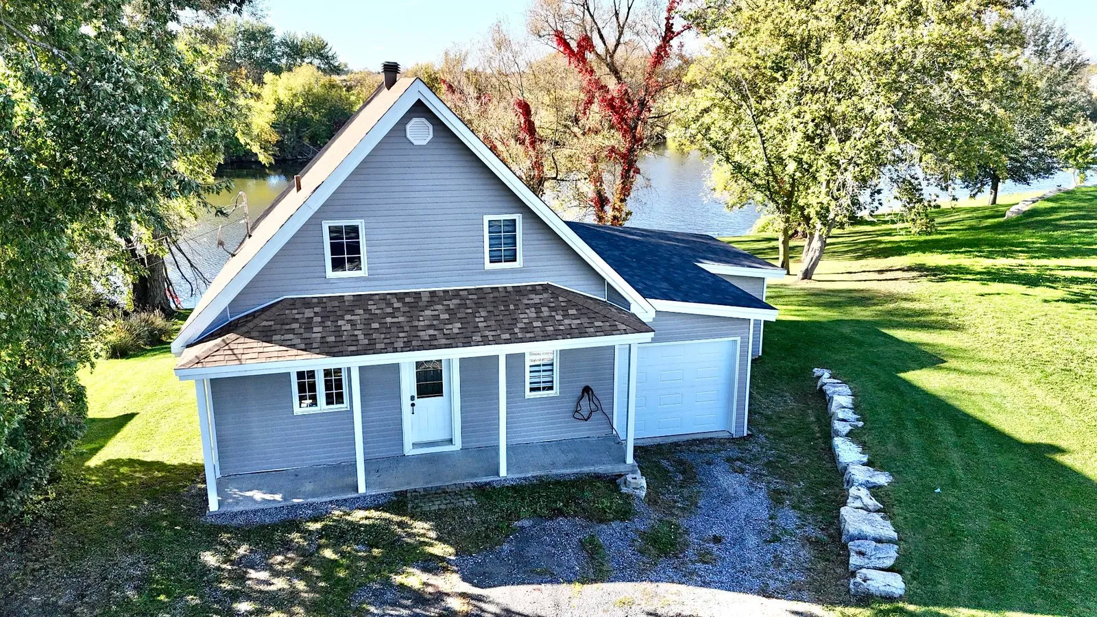92, Bas-de-la-Rivière